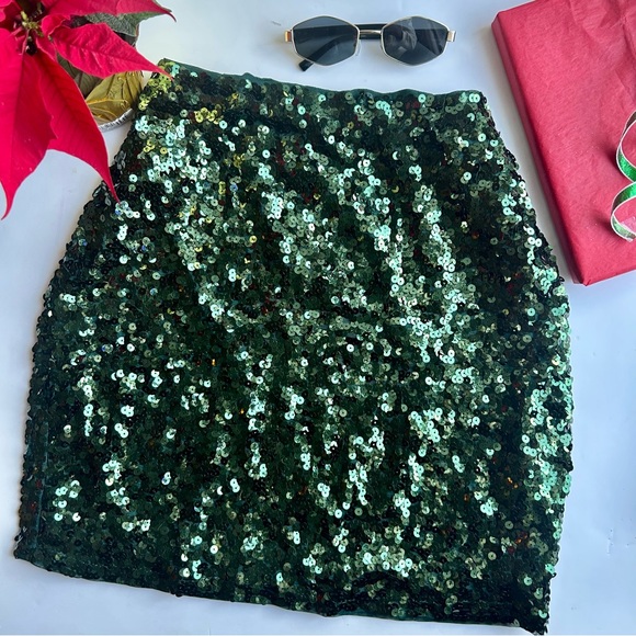 Forest Green sequin sparkle skirt - New Years Eve - Picture 3 of 3